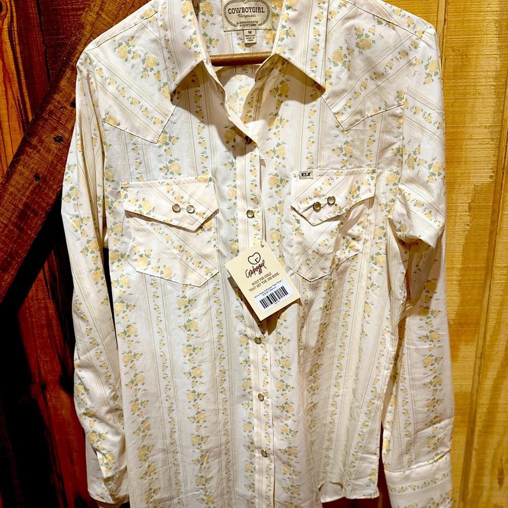 NWT ELY COWBOYGIRL COLLECTION